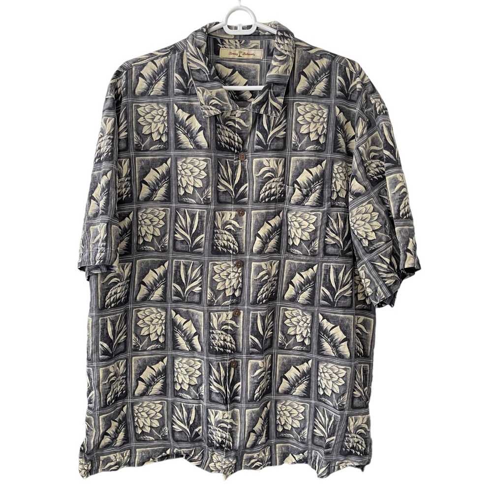 Tommy Bahama Shirt Men’s XL Tropical Print Short Sleeve 100% Silk